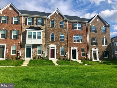 730 Sky Bridge Dr unit 210B, Upper Marlboro, MD 20774 - photo 2