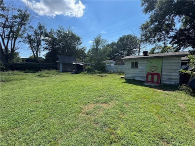 506 Dyer St, Springdale, AR 72762 - photo 5