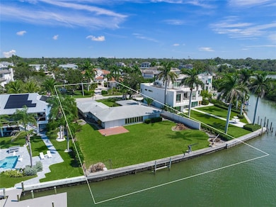 1386 Tangier Way, Sarasota, FL 34239 - photo 4