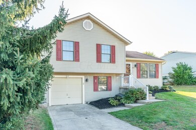 2747 Moonlight Ln, Columbus, OH 43207 - photo 3