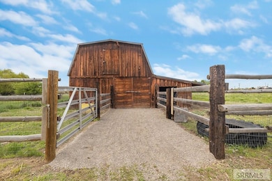 Barn