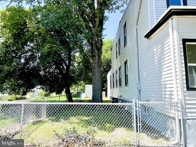 323 N Burlington St, Gloucester City, NJ 08030 - photo 3