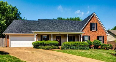 Wonderful 4 Bedroom/3 Bathroom Home On 0.40 Acres 
