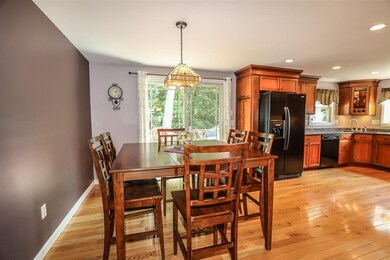 9 Stanley Ln, Nashua, NH 03062 - photo 4