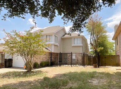 3643 Storm Creek Dr, Houston, TX 77088 - photo 2