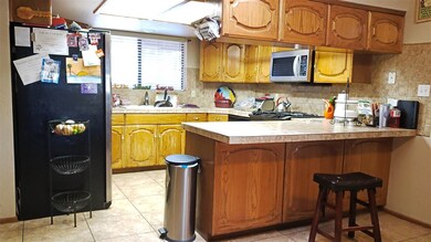 1066 S Tamarack Ave, Yuma, AZ 85364 - photo 4