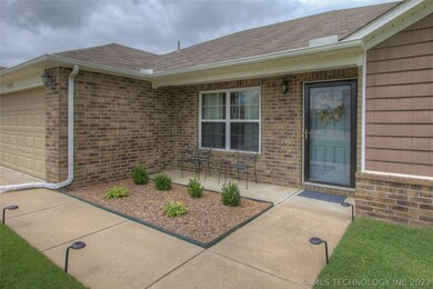 9248 S 256th East Ave, Broken Arrow, OK 74014 - photo 2
