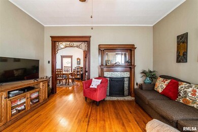 514 Wyatt Ave, Lincoln, IL 62656 - photo 4