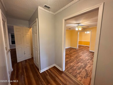 111 Old Post Ct, Jacksonville, NC 28546 - photo 2