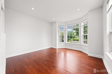 19 Grossweiler Ln, Parlin, NJ 08859 - photo 5