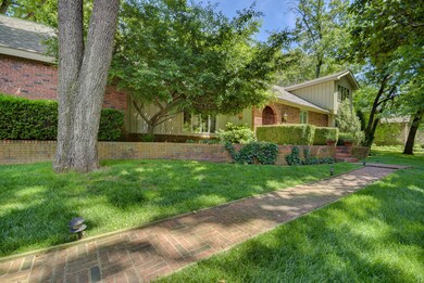 8413 Interlochen Dr-6