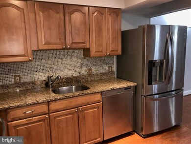 7661 Provincial Dr unit 104, West McLean, VA 22102 - photo 4