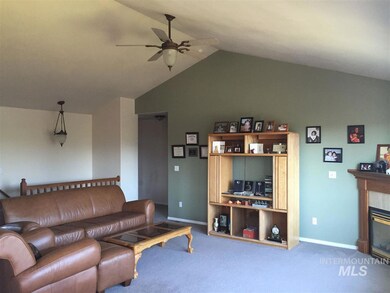 422 Pintail Ln, Moscow, ID 83843 - photo 2