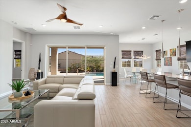 GREAT ROOM W/SLIDERS