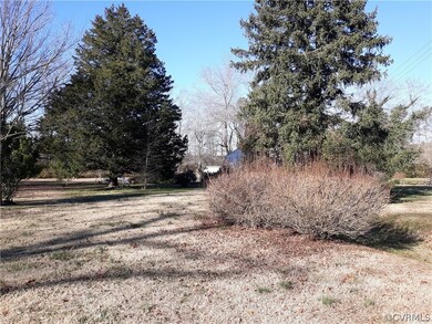 SIDE YARD LEFT