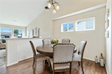 2464 Devonshire Place, Central Point, OR 97502 - photo 7