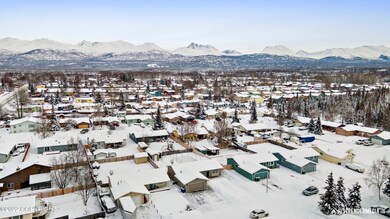 2813 Bass St, Anchorage, AK 99507 - photo 6