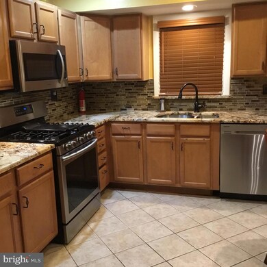 9007 Anna Dr, Clinton, MD 20735 - photo 2