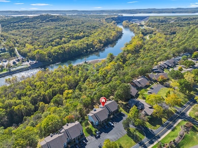 112 Overlook Dr unit 3, Branson, MO 65616 - photo 3