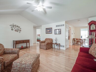 2 Dixon Dr, Litchfield, NH 03052 - photo 5