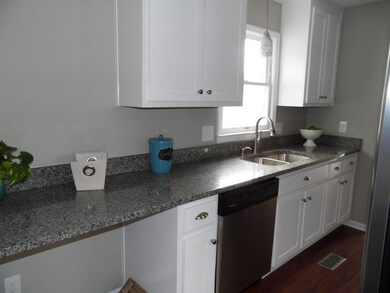 Bright kitchen with Granite