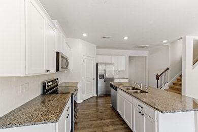 557 Cliff St, Morristown, TN 37814 - photo 7