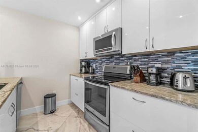 136 Waterside Dr unit 136, Hypoluxo, FL 33462 - photo 4