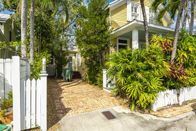 1211Pine-7076