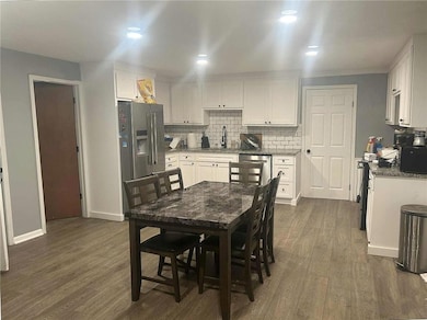 120 W 3rd St, Tonganoxie, KS 66086 - photo 5