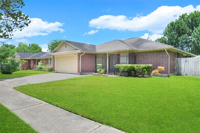 9443 Carmalee St, Houston, TX 77075 - photo 2