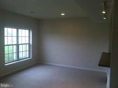 2033 Clinton Ave, Chambersburg, PA 17201 - photo 4