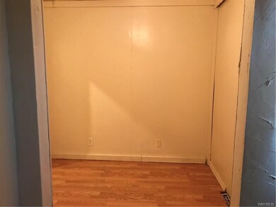 1407 Walnut Ave, Niagara Falls, NY 14301 - photo 2