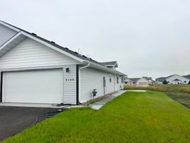 3109 Scotch Ln, Mankato, MN 56001 - photo 2