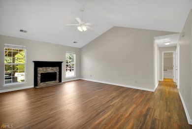 106 Meadow View Dr, Jackson, GA 30233 - photo 4