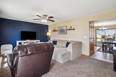 1245 9th St, Jesup, IA 50648 - photo 3