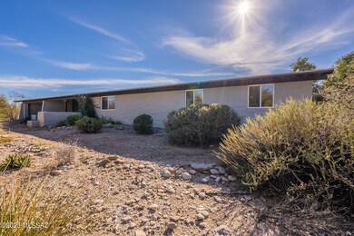 Fabulous hilltop home on panoramic lot