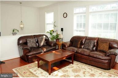 8887 Purple Iris Ln, Elkridge, MD 21075 - photo 4