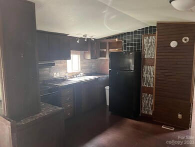 28 Massey Rd, Hendersonville, NC 28792 - photo 7