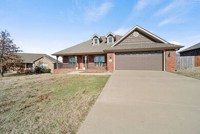 1610 Colonel Bartow Dr, Prairie Grove, AR 72753 - photo 2