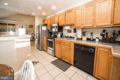 210 Hunter Ave, Trenton, NJ 08610 - photo 6