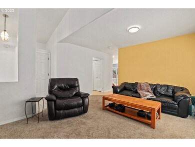 13616 SE 155th Dr, Clackamas, OR 97015 - photo 6