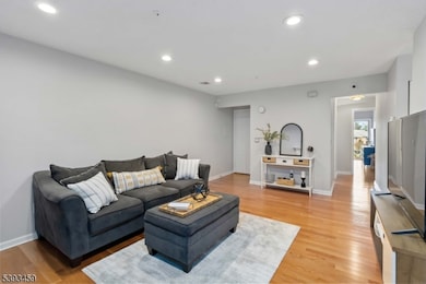 36 Larkin Cir, West Orange, NJ 07052 - photo 2