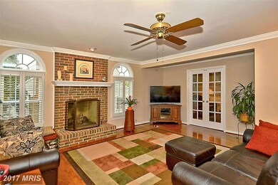 7817 Lakeland Valley Dr, Springfield, VA 22153 - photo 5