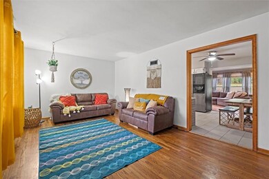 5511 Flint St, Shawnee, KS 66203 - photo 4