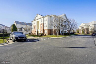 42470 Pennyroyal Square unit 304, Ashburn, VA 20148 - photo 2