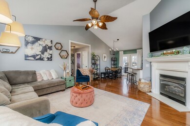 1630 Blackburn Fork Rd - Great Room