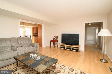 4922 Bushey Rd, Sykesville, MD 21784 - photo 4