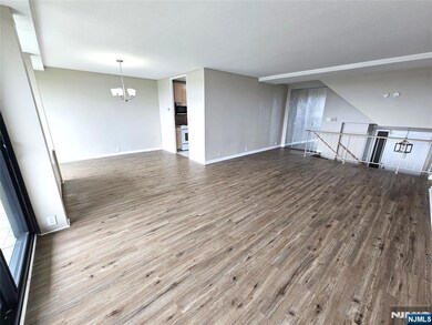 Horizon House unit 408, Fort Lee, NJ 07024 - photo 4