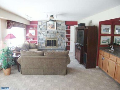 5014 Prescott Cir, Norristown, PA 19403 - photo 6