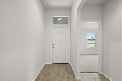 301 Chickasaw Dr, Cleburne, TX 76032 - photo 3